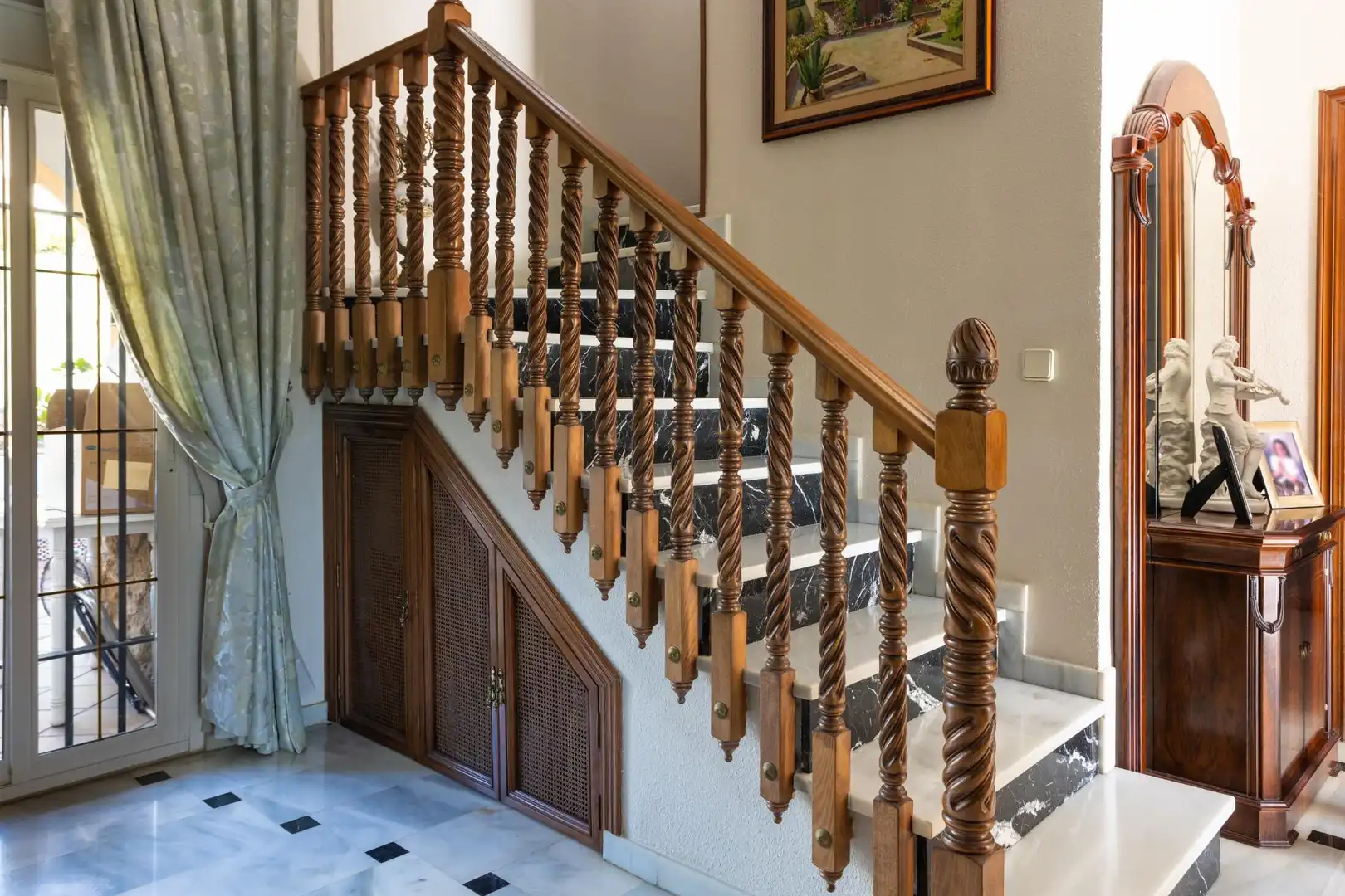 Detached homes for sale in El Brillante -El Naranjo - El Tablero