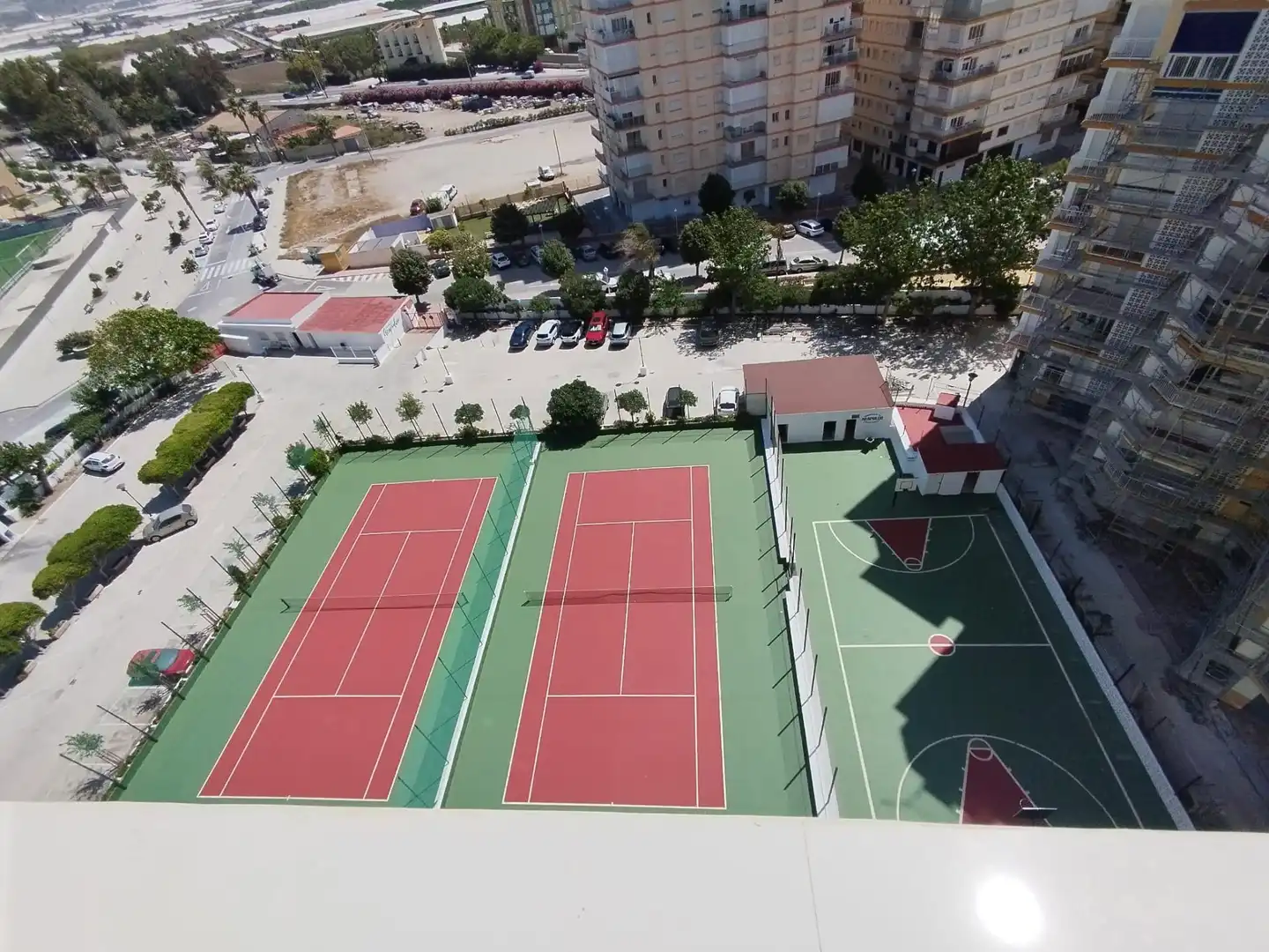 Parking de Apartamento de alquiler en Torrenueva Costa con Jardín privado, Terraza y Amueblado