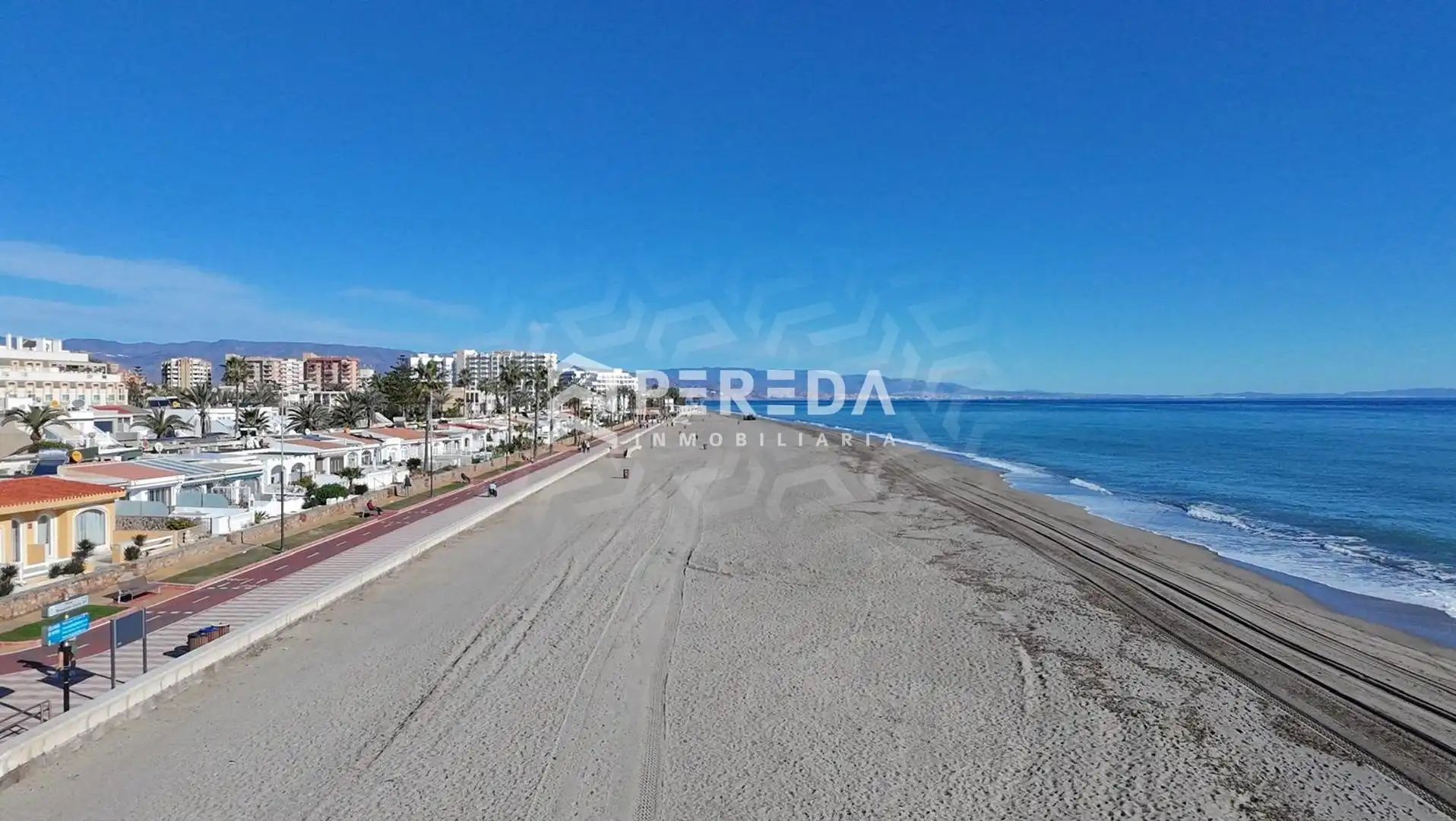 Exterior view of Houses for sale in Roquetas de Mar  with Terrace and Community pool