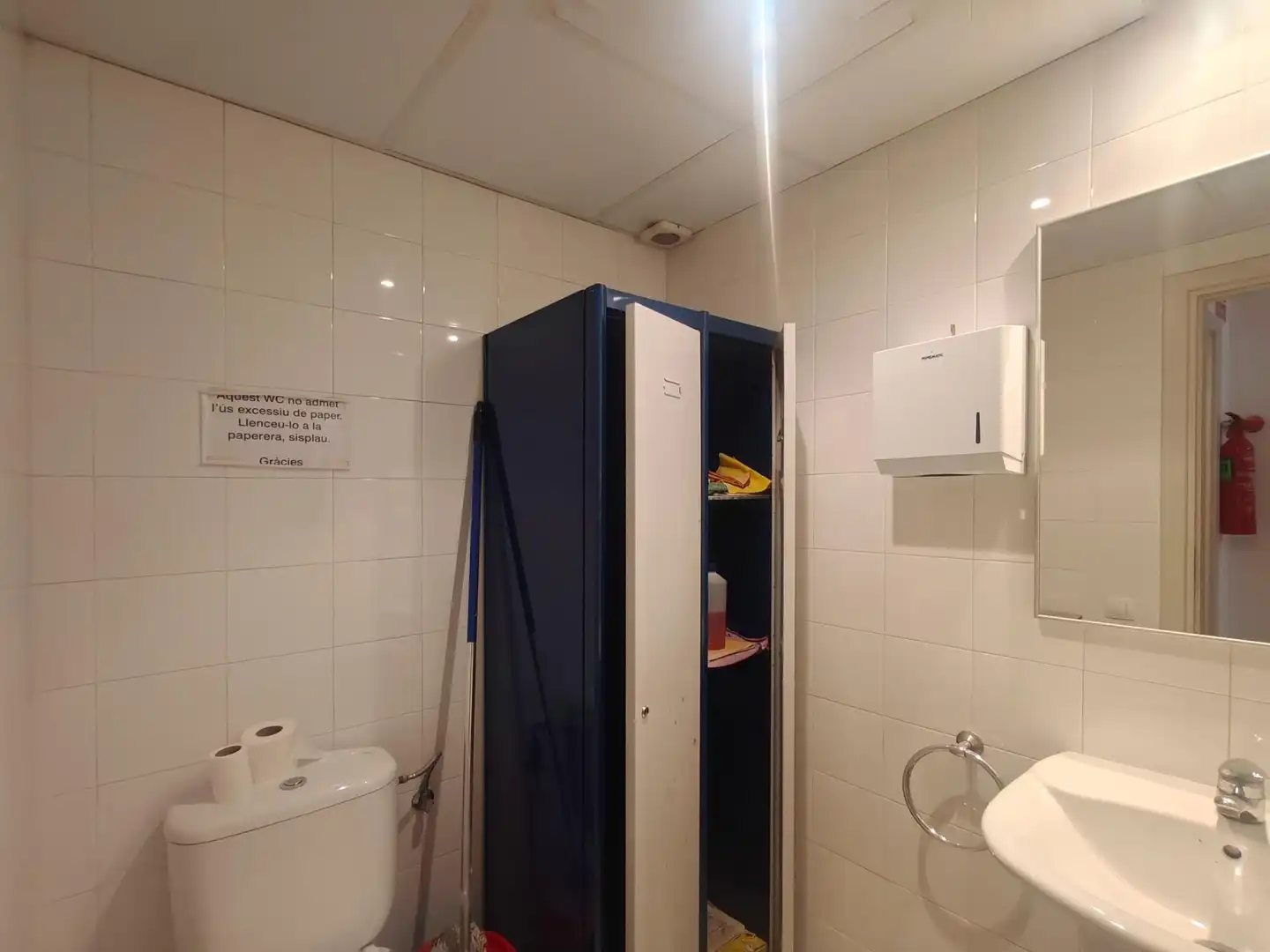 Baño de Oficina en venta en Barcelona con Aire acondicionado y Calefacción