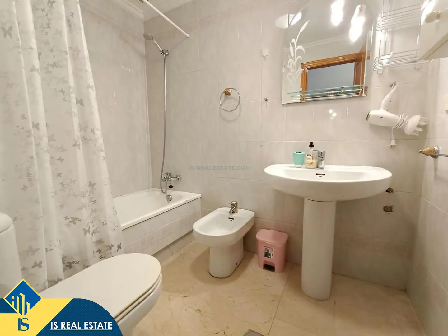 Baño de Estudio en venta en Torrevieja con Aire acondicionado, Calefacción y Terraza