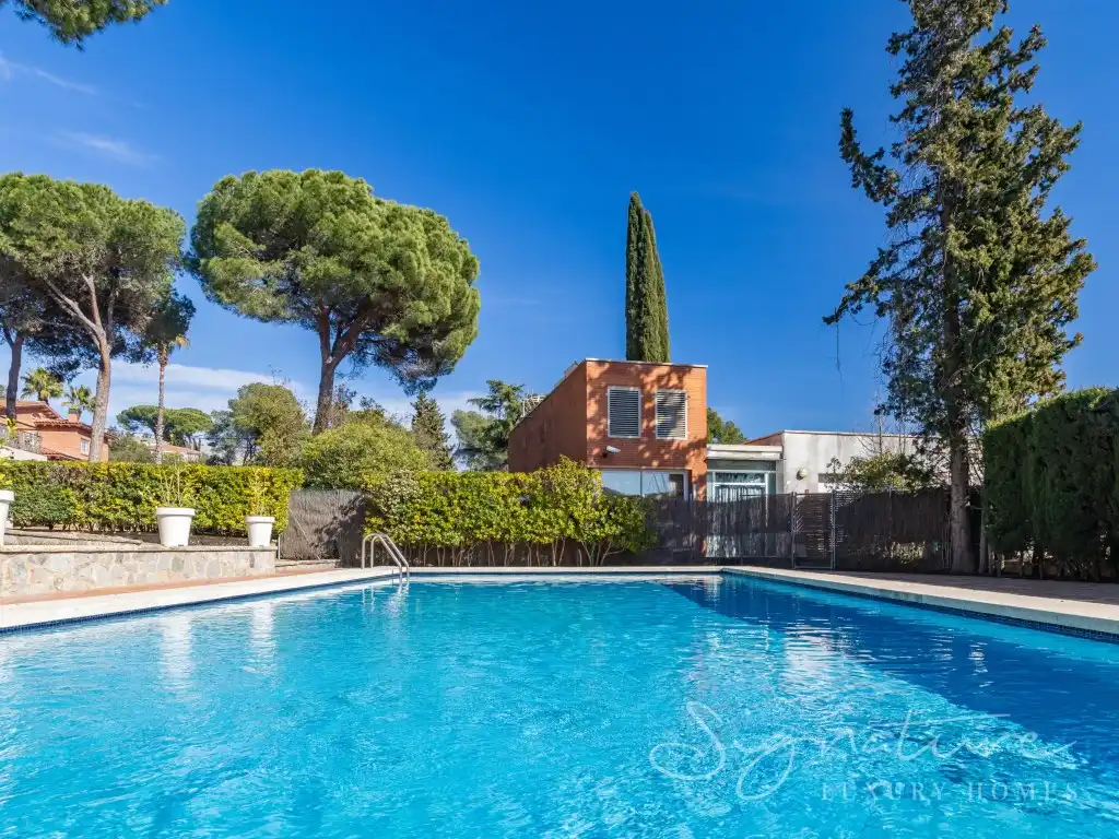 Piscina de Casa o chalet en venta en Sant Cugat del Vallès con Calefacción, Jardín privado y Terraza