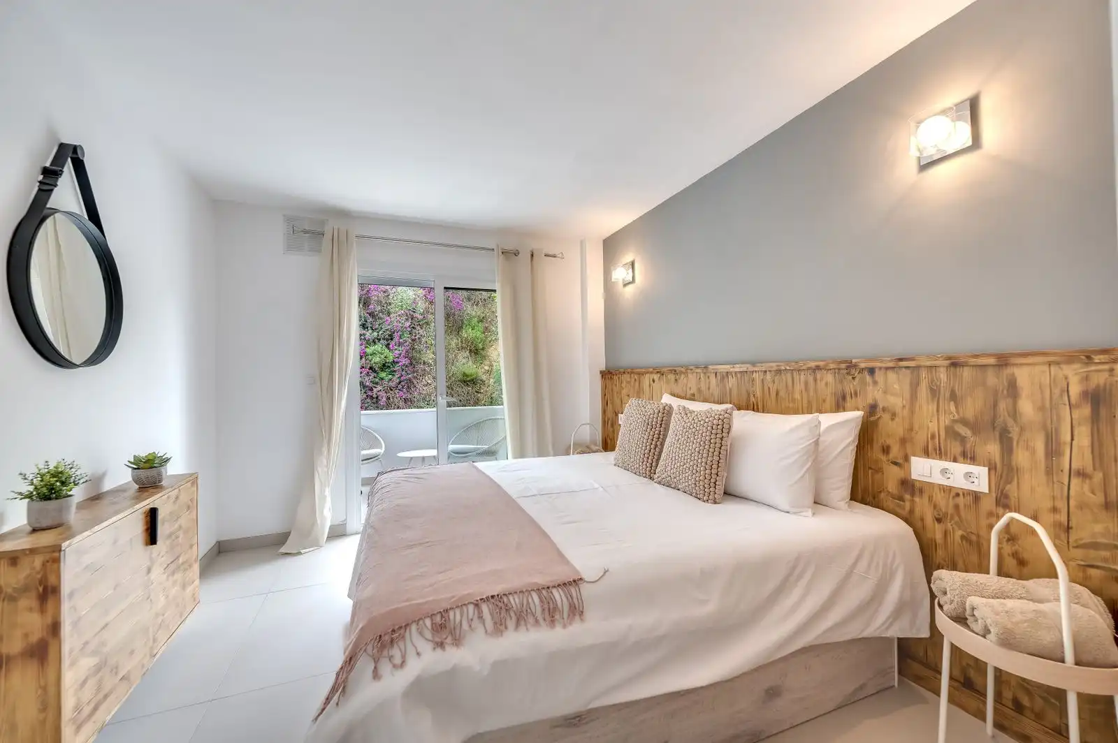 Dormitori de Apartament en venda en Marbella amb Terrassa, Traster i Moblat