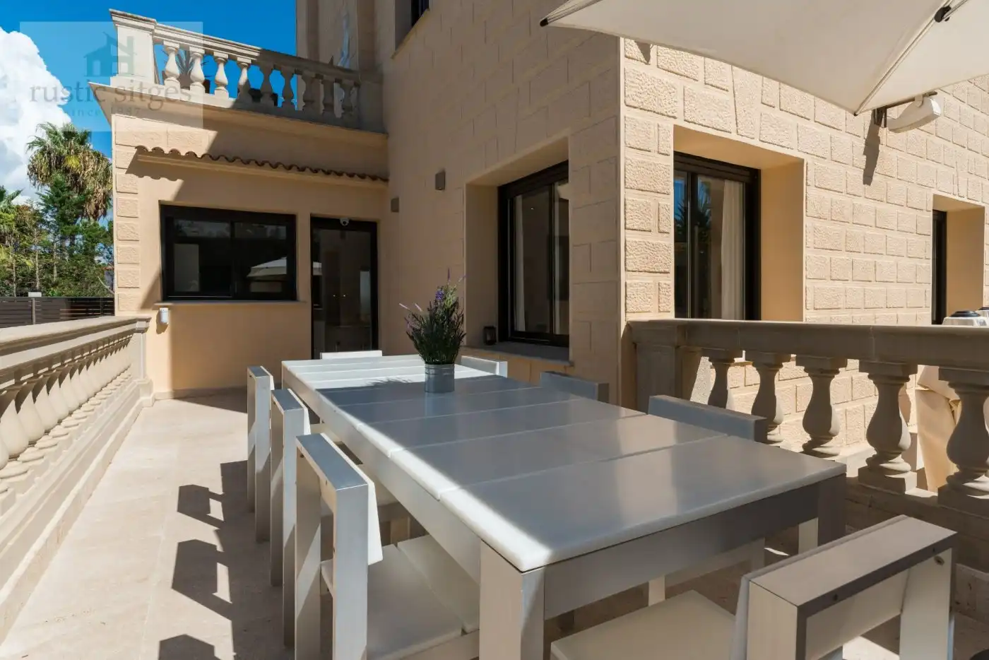 Terrassa de Casa o xalet en venda en Sitges amb Aire condicionat, Calefacció i Jardí privat