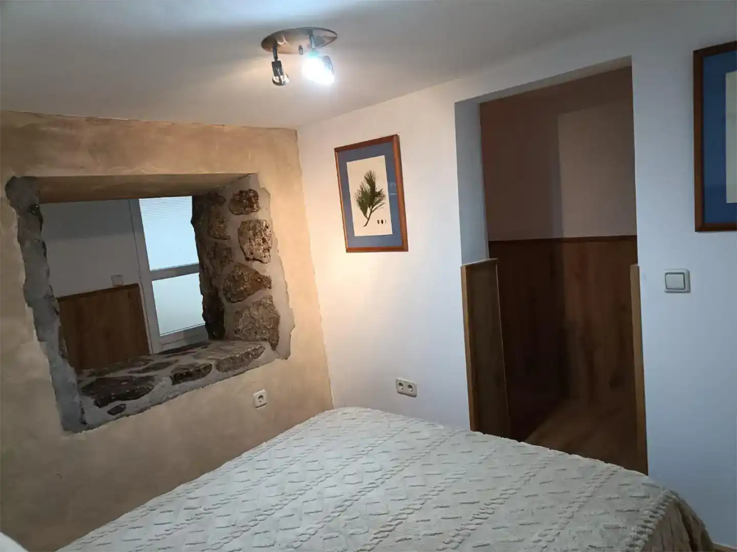 Planta baixa en venda en Madrigal de las Altas Torres amb Parquet i Moblat