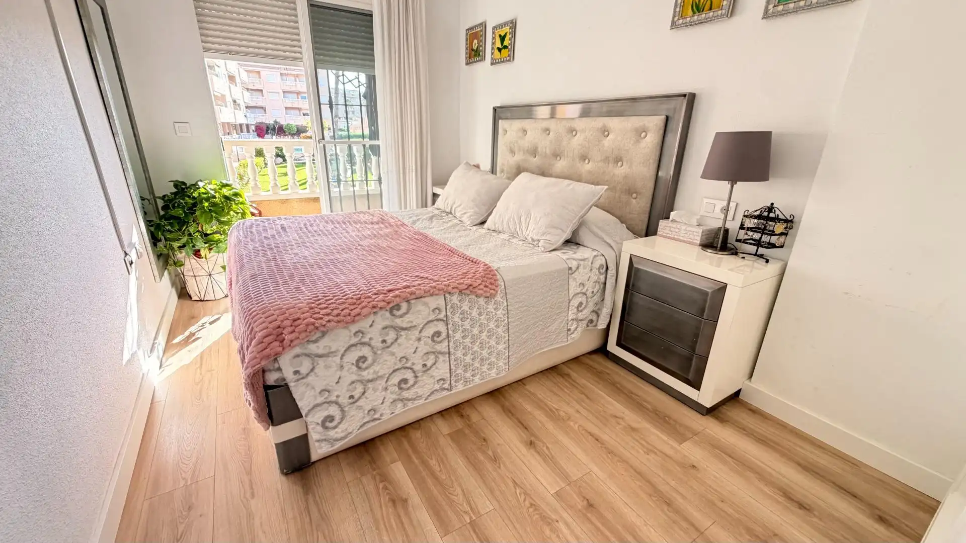Dormitori de Casa o xalet en venda en Santa Pola amb Jardí privat, Terrassa i Traster