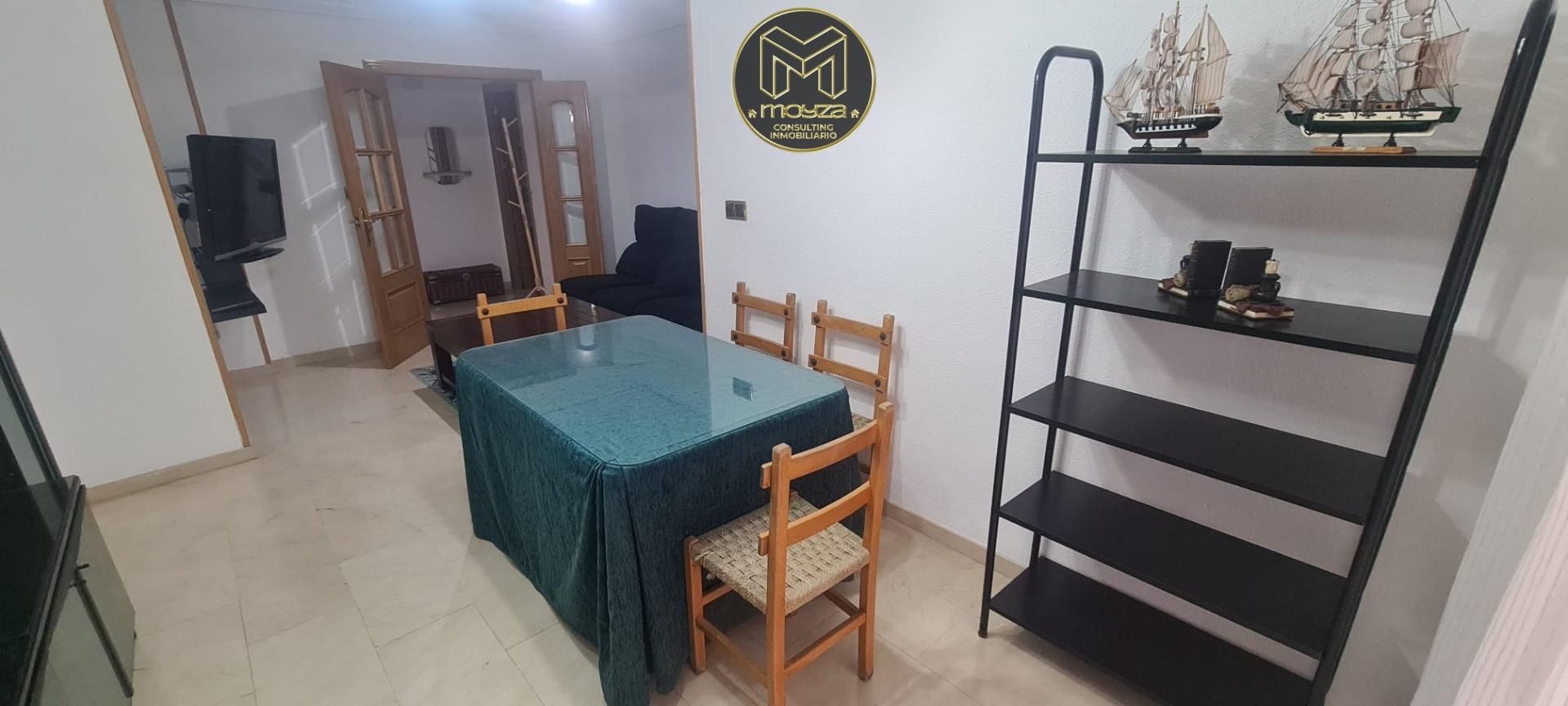 Menjador de Planta baixa de lloguer en  Jaén Capital amb Jacuzzi