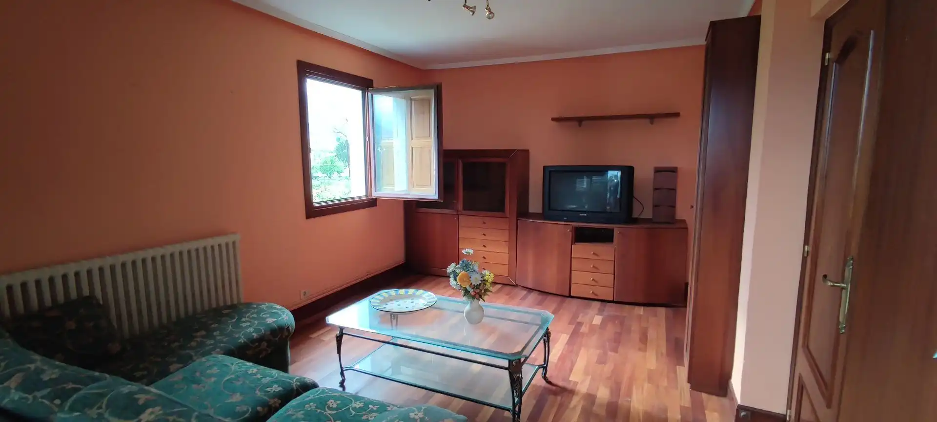Wohnzimmer von Wohnung zum Verkauf in Valdegovia / Gaubea mit Heizung