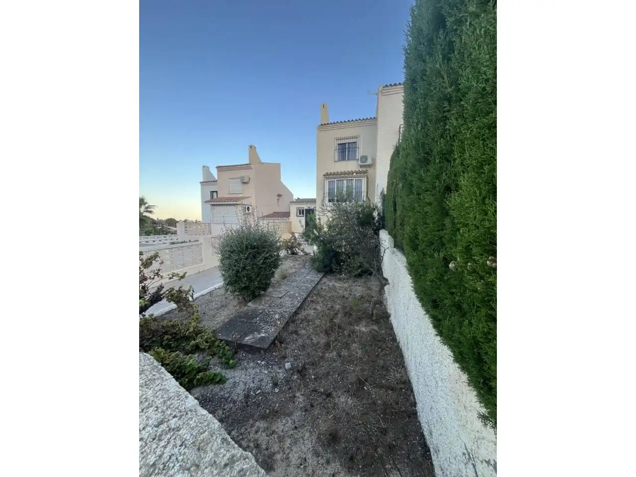 Vista exterior de Casa o xalet de lloguer en El Campello amb Aire condicionat, Terrassa i Moblat