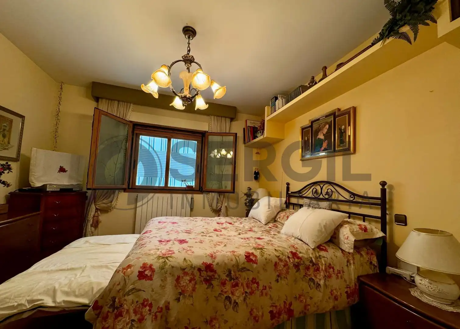 Habitación de Casa o chalet en venta en Prádena con Calefacción y Jardín privado
