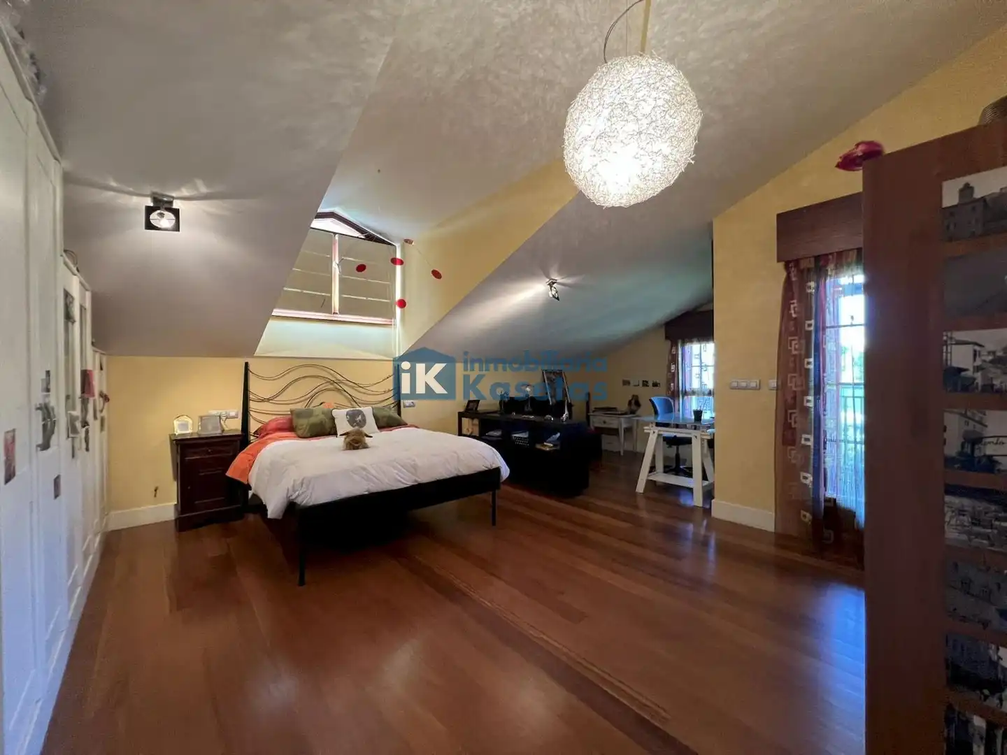 Bedroom of Houses for sale in Basauri   with Air Conditioner and Heating
