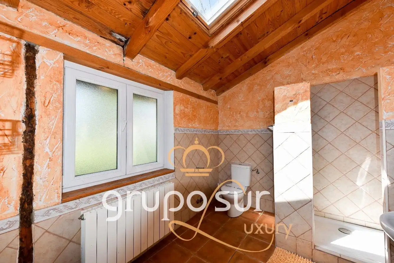 Kitchen of Country homes for sale in Olmedo  with Heating, Private garden and Parquet flooring