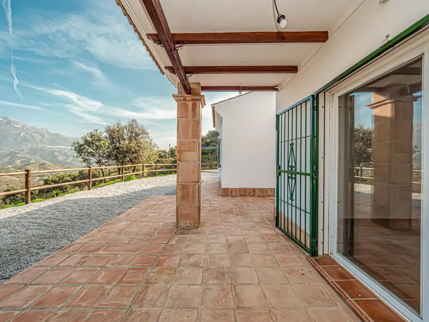 Terraza de Finca rústica en venta en Viñuela con Terraza, Piscina y Alarma