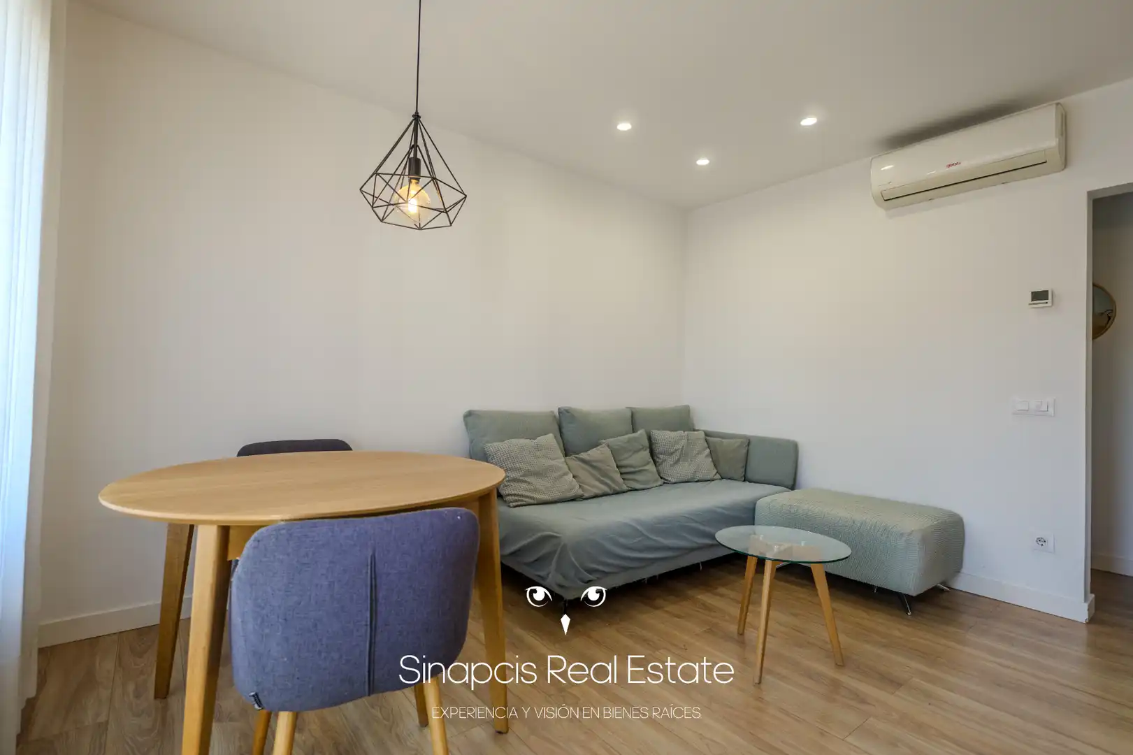 Wohnzimmer von Wohnung zum Verkauf in Castelldefels mit Klimaanlage, Heizung und Parkett