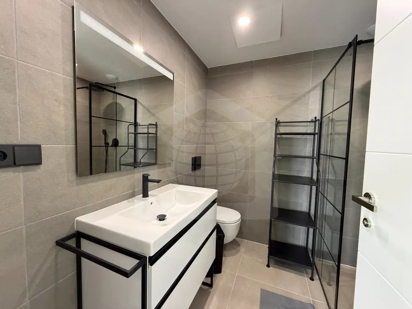Baño de Piso en venta en Benalmádena con Aire acondicionado, Calefacción y Terraza