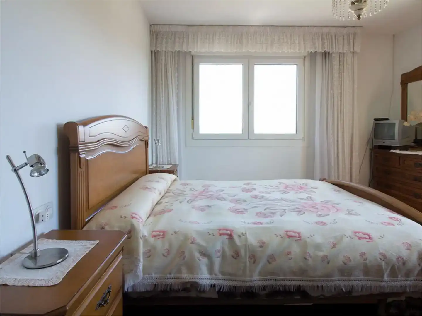 Dormitori de Pis en venda en A Baña   amb Jardí privat, Parquet i Moblat