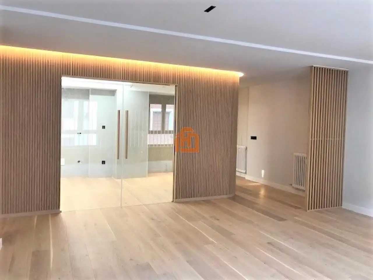 Piso en venta en León Capital  con Calefacción, Parquet y Terraza
