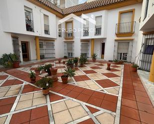 Vista exterior de Pis en venda en Jerez de la Frontera amb Terrassa