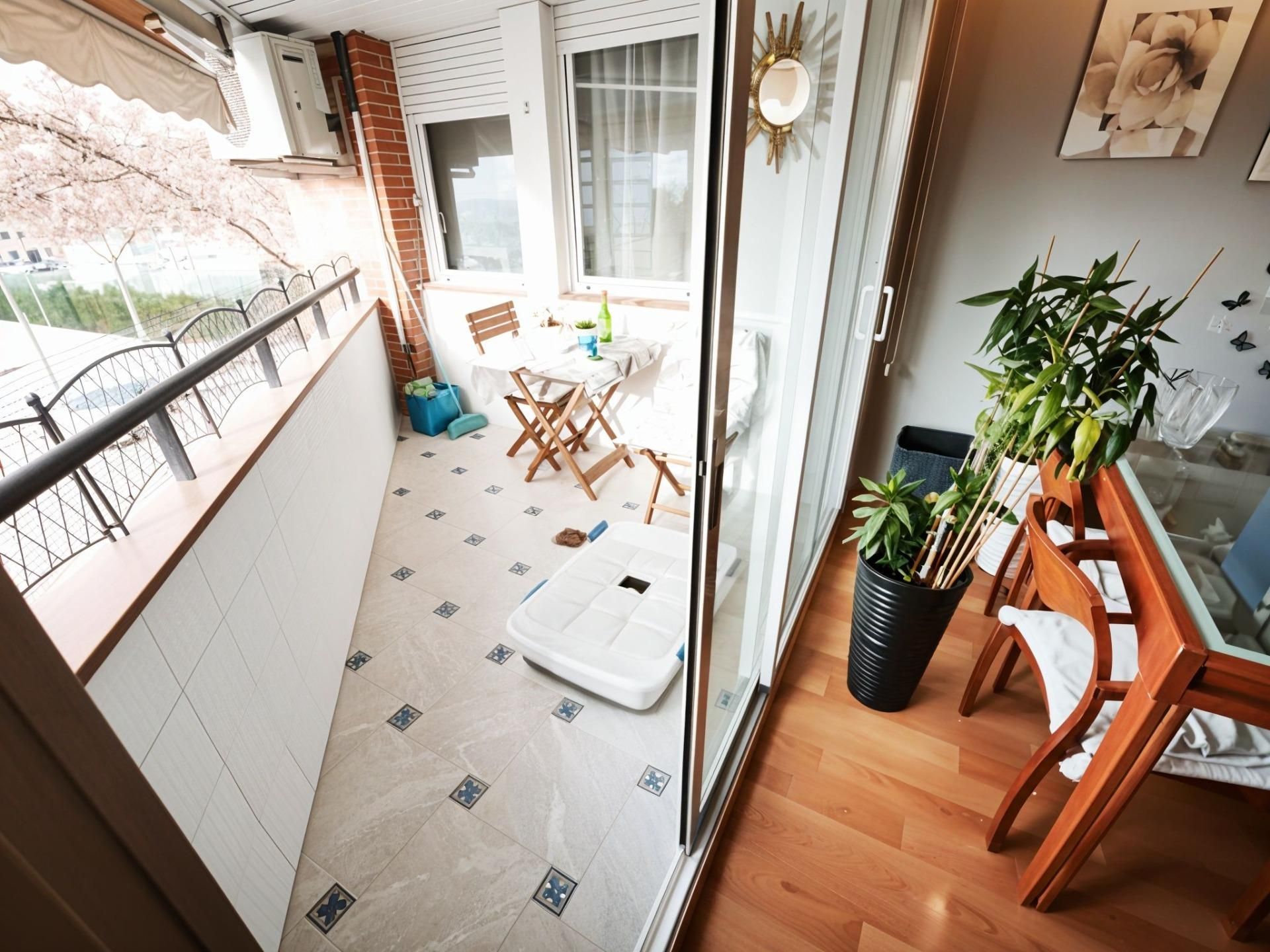 Balcony of Flat for sale in Sabadell  with Air Conditioner, Parquet flooring and Terrace