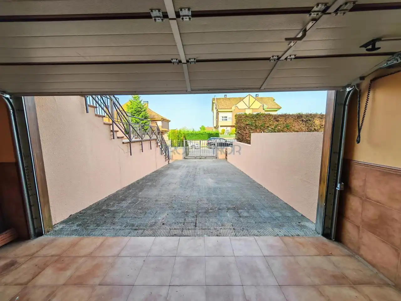 Parking de Casa o chalet en venta en Sariegos con Calefacción, Jardín privado y Terraza