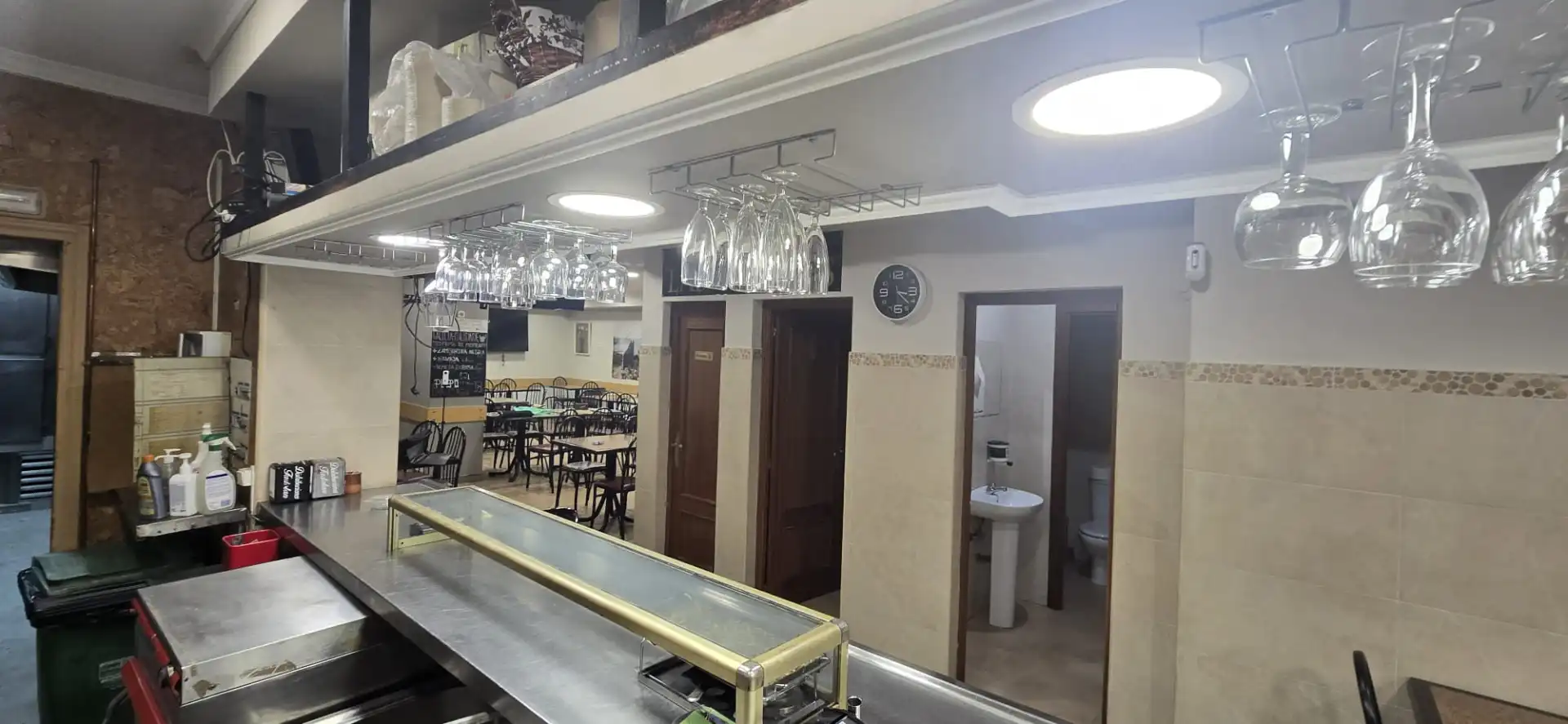 Local en venta en San Sebastián de los Reyes con Aire acondicionado, Calefacción y Amueblado