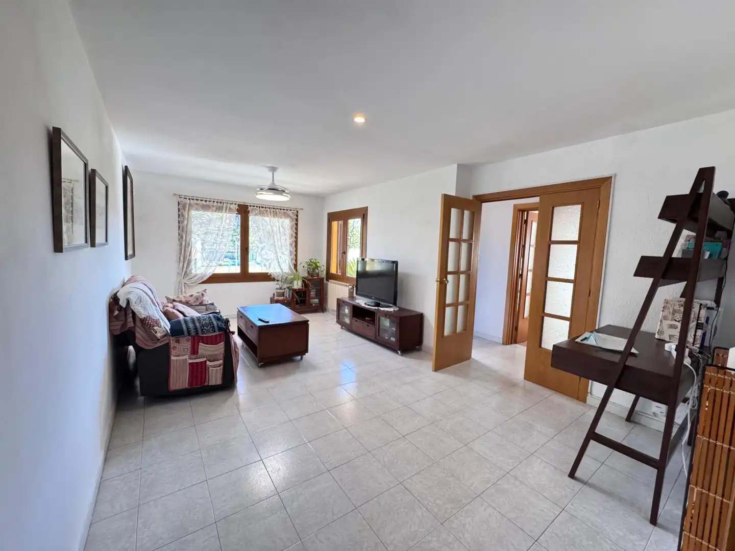 Sala de estar de Casa o chalet en venta en Sant Feliu de Buixalleu con Calefacción, Jardín privado y Terraza