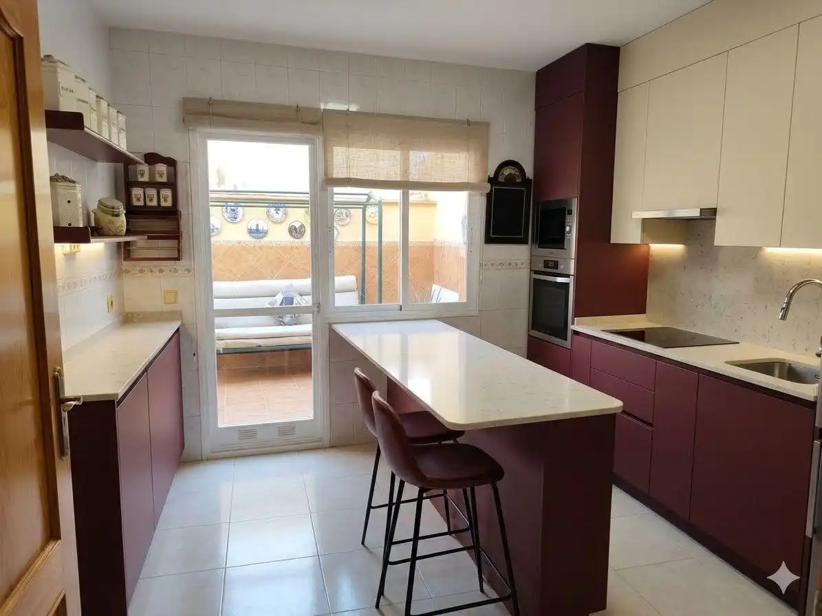 Cocina de Casa o chalet en venta en Málaga con Aire acondicionado, Calefacción y Jardín privado
