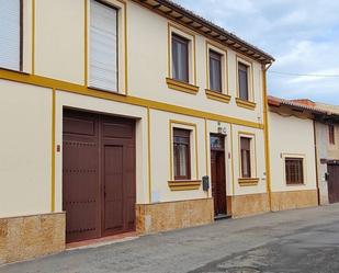 Exterior view of House or chalet for sale in Turcia  with Heating, Terrace and Storage room