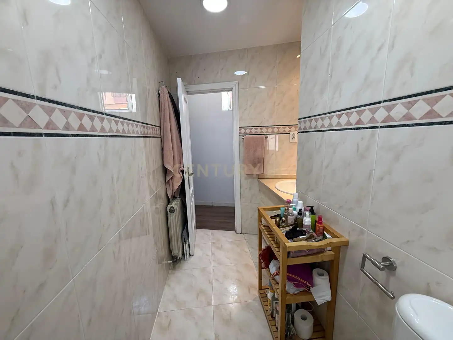 Apartments for rent in Calle de Andrés Tamayo, Madrid, Spain, -1, Guindalera