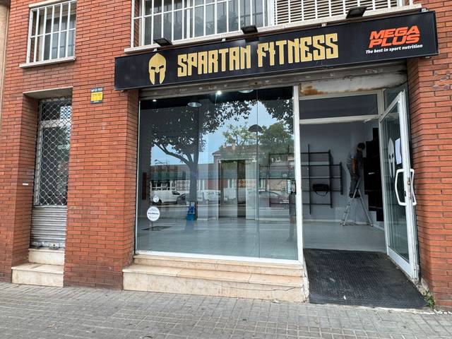 Local comercial en Alquiler en Carretera de Barcelona, 241 en Centre - Eixample – Can Llobet