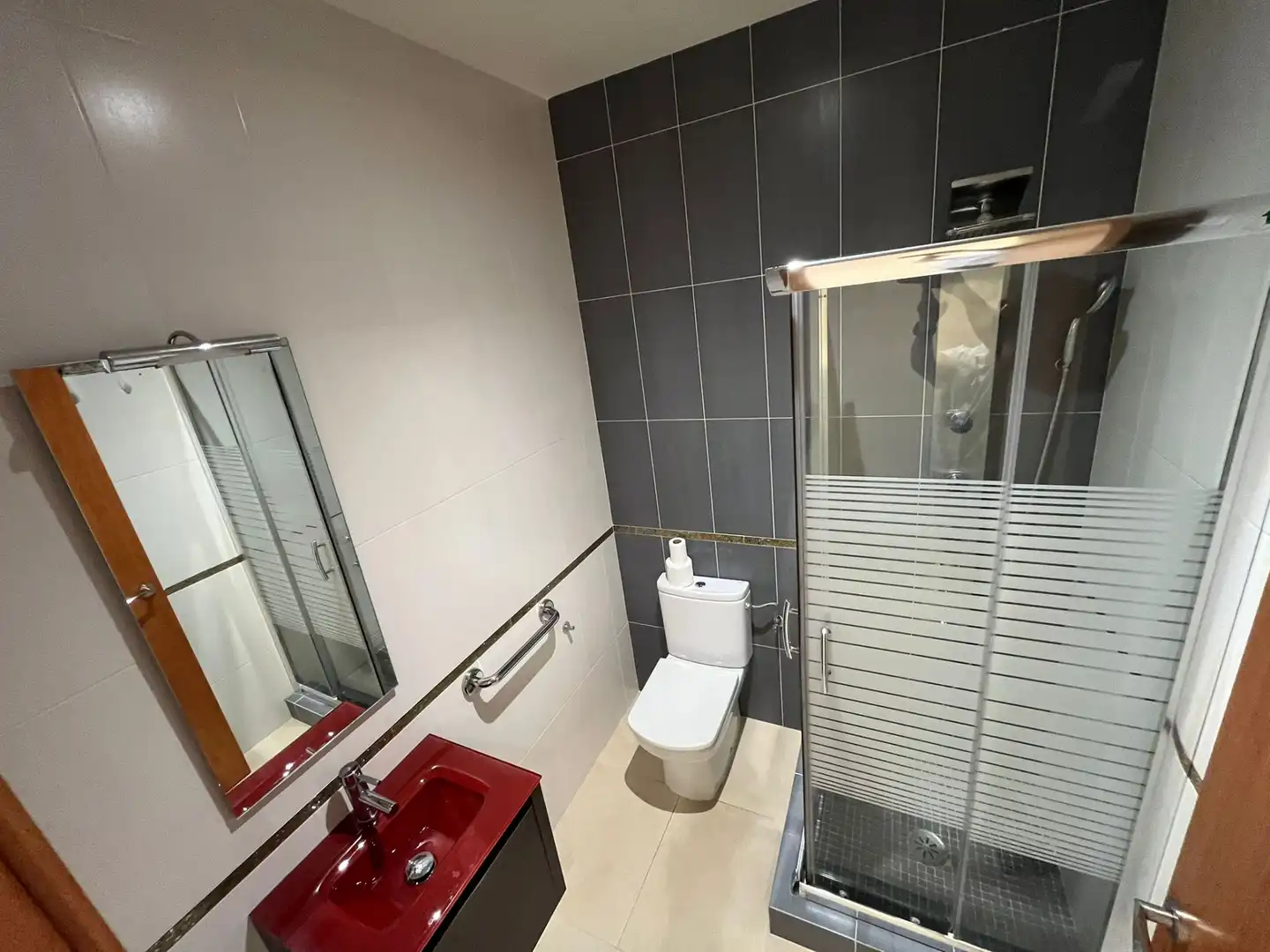 Baño de Casa adosada en venta en Solsona con Aire acondicionado, Jardín privado y Terraza