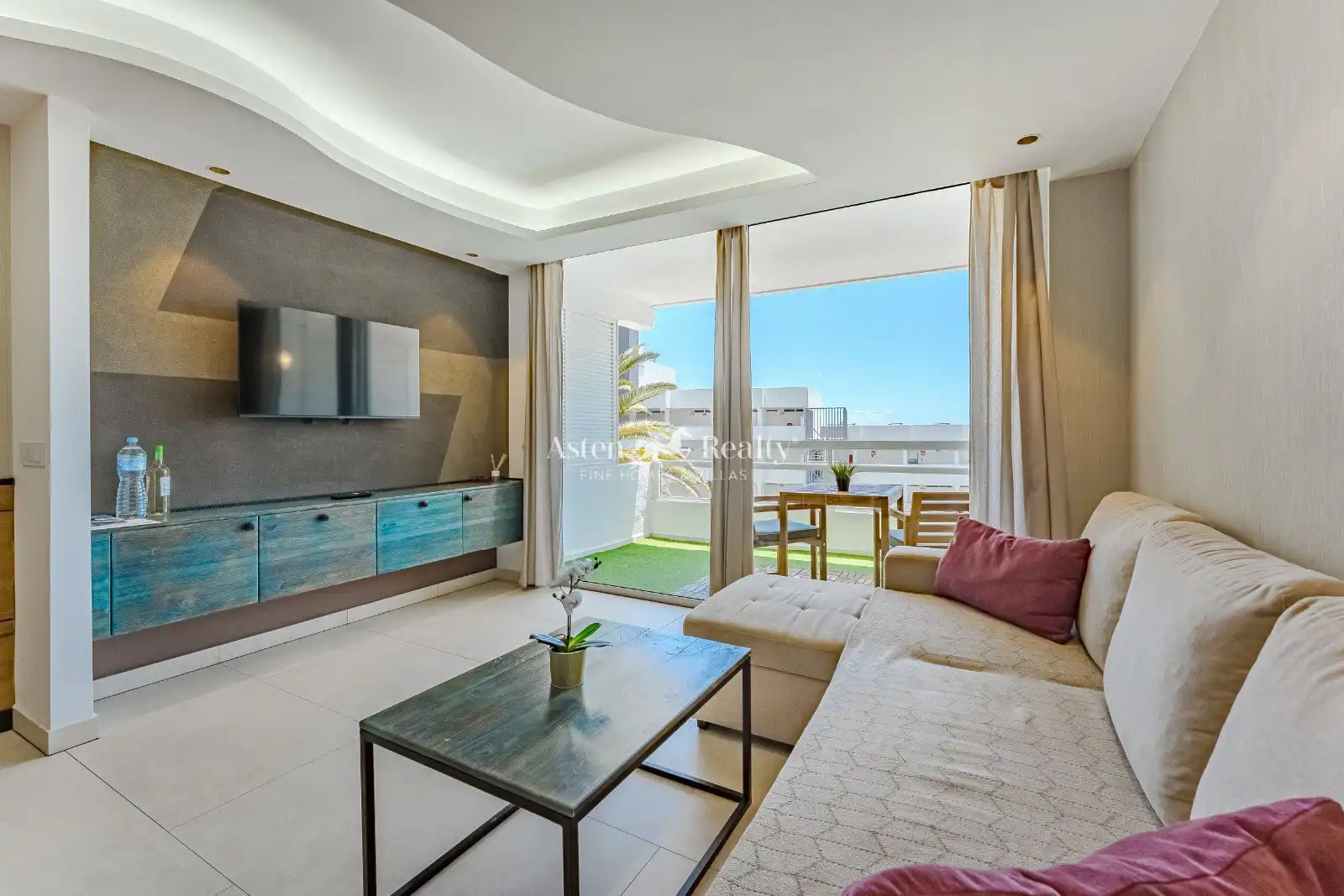 Sala d'estar de Apartament en venda en Adeje amb Terrassa, Piscina i Moblat