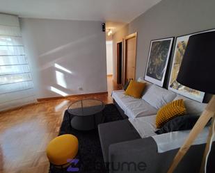 Living room of Flat to rent in Vitoria - Gasteiz  with Heating, Terrace and Furnished