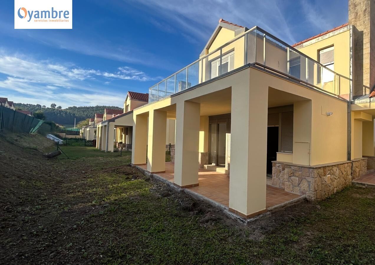 Exterior view of House or chalet for sale in Hazas de Cesto  with Heating, Private garden and Terrace