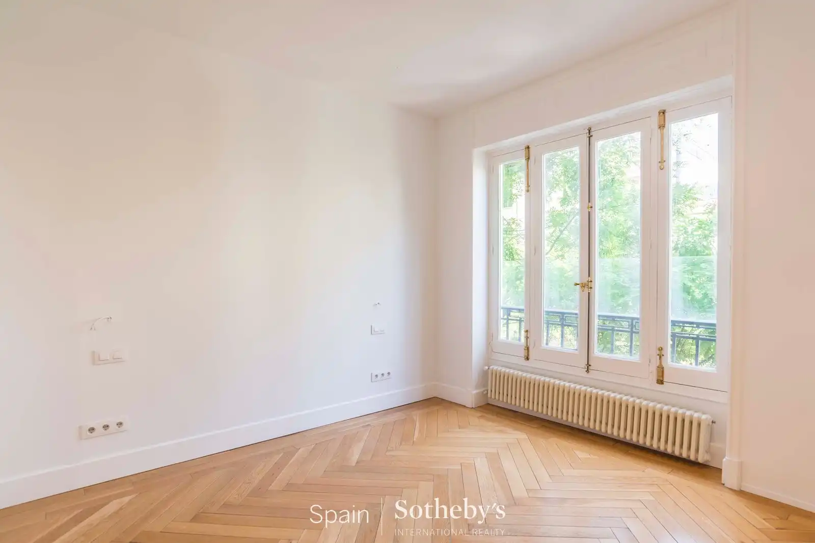 Schlafzimmer von Wohnungen zur Miete in Madrid mit Klimaanlage und Heizung