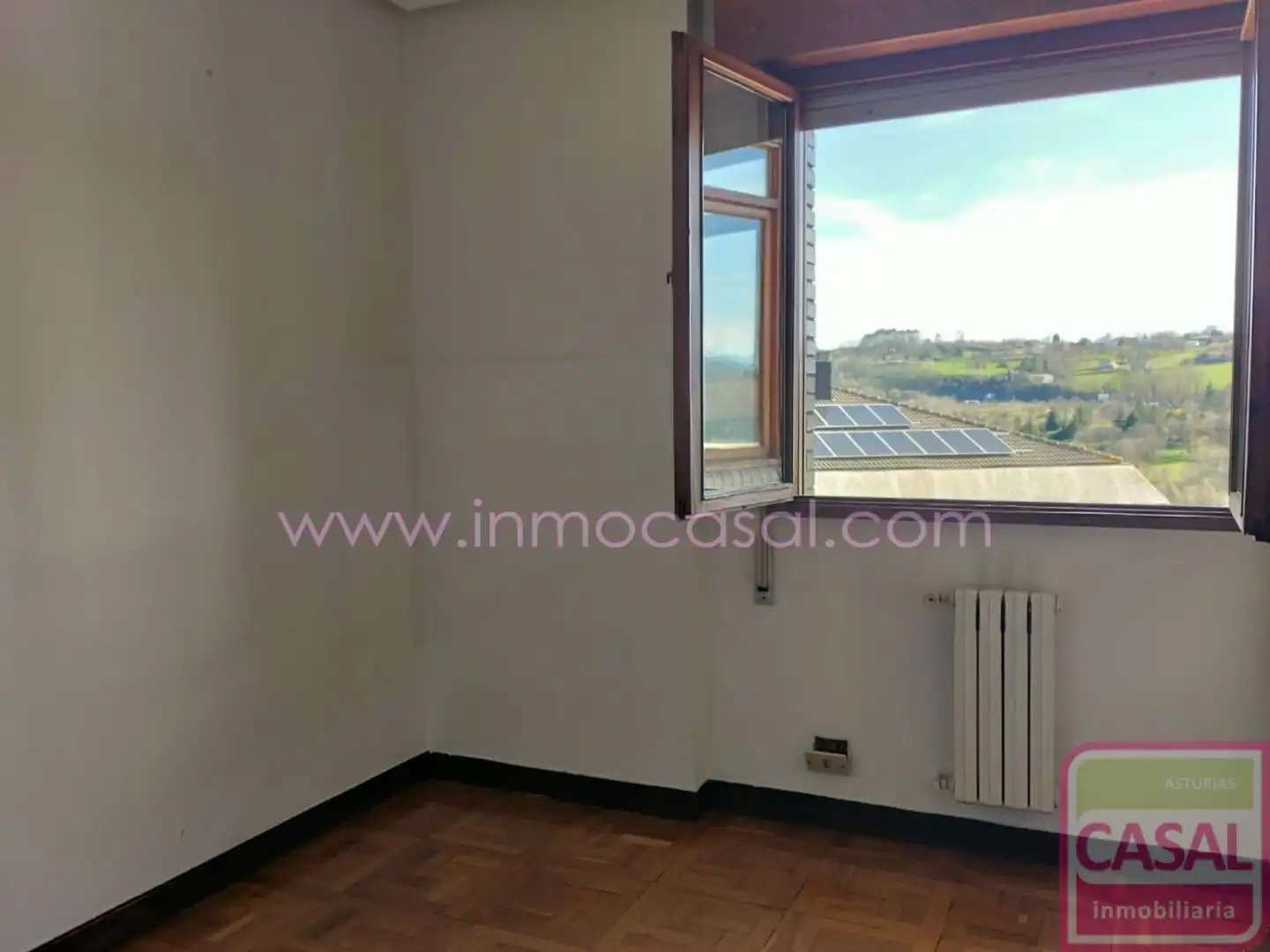 Bedroom of Flat for rent in Oviedo   with Heating, Terrace and Storage room