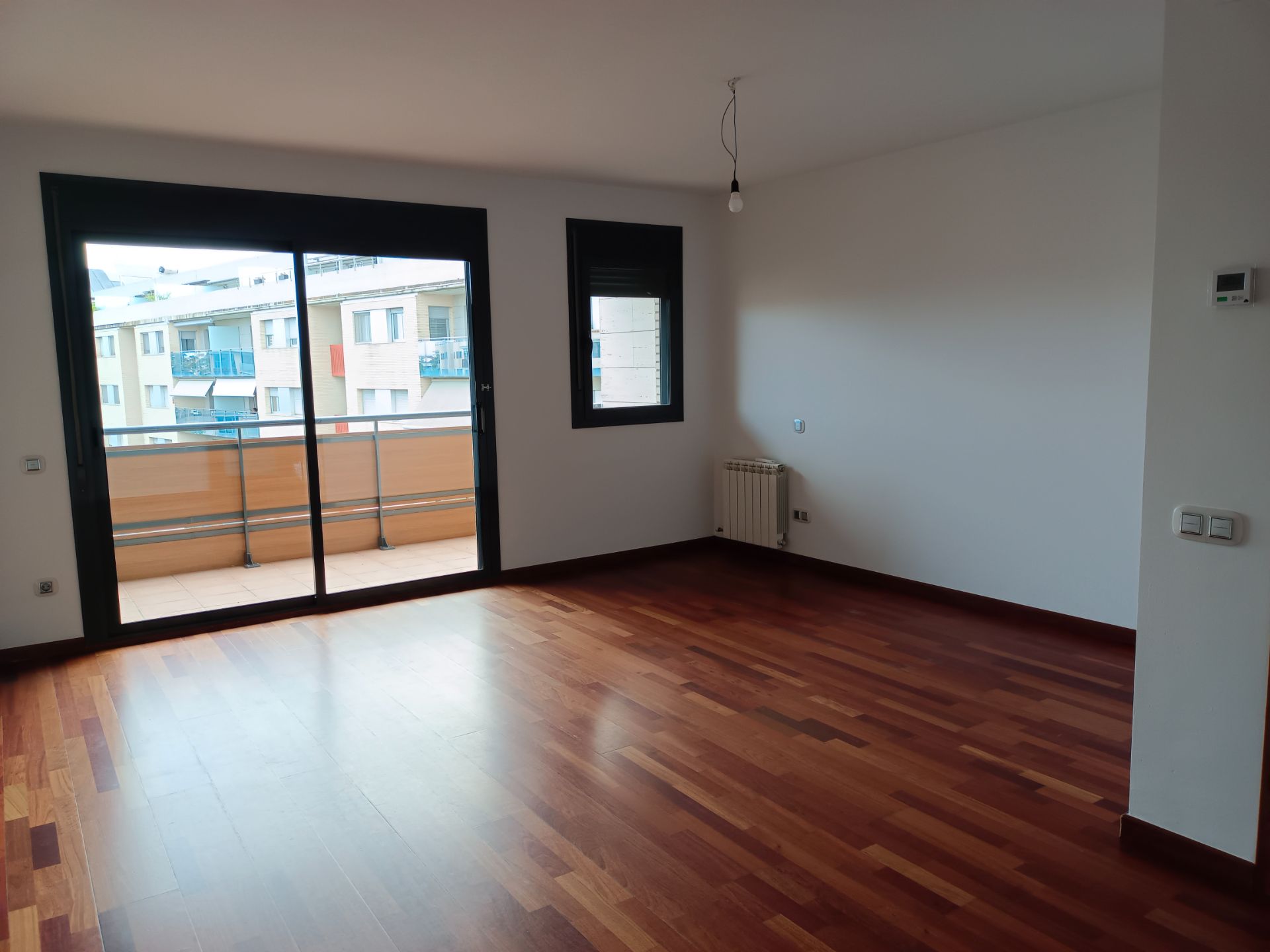 Sala d'estar de Àtic de lloguer en  Lleida Capital amb Aire condicionat, Calefacció i Parquet