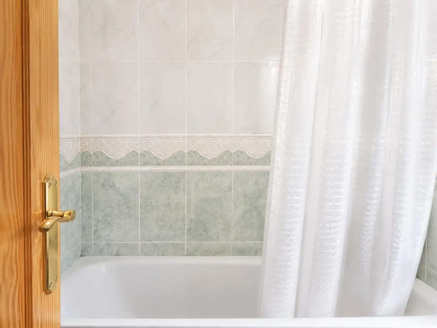 Baño de Piso en venta en Huércal de Almería con Aire acondicionado, Calefacción y Terraza