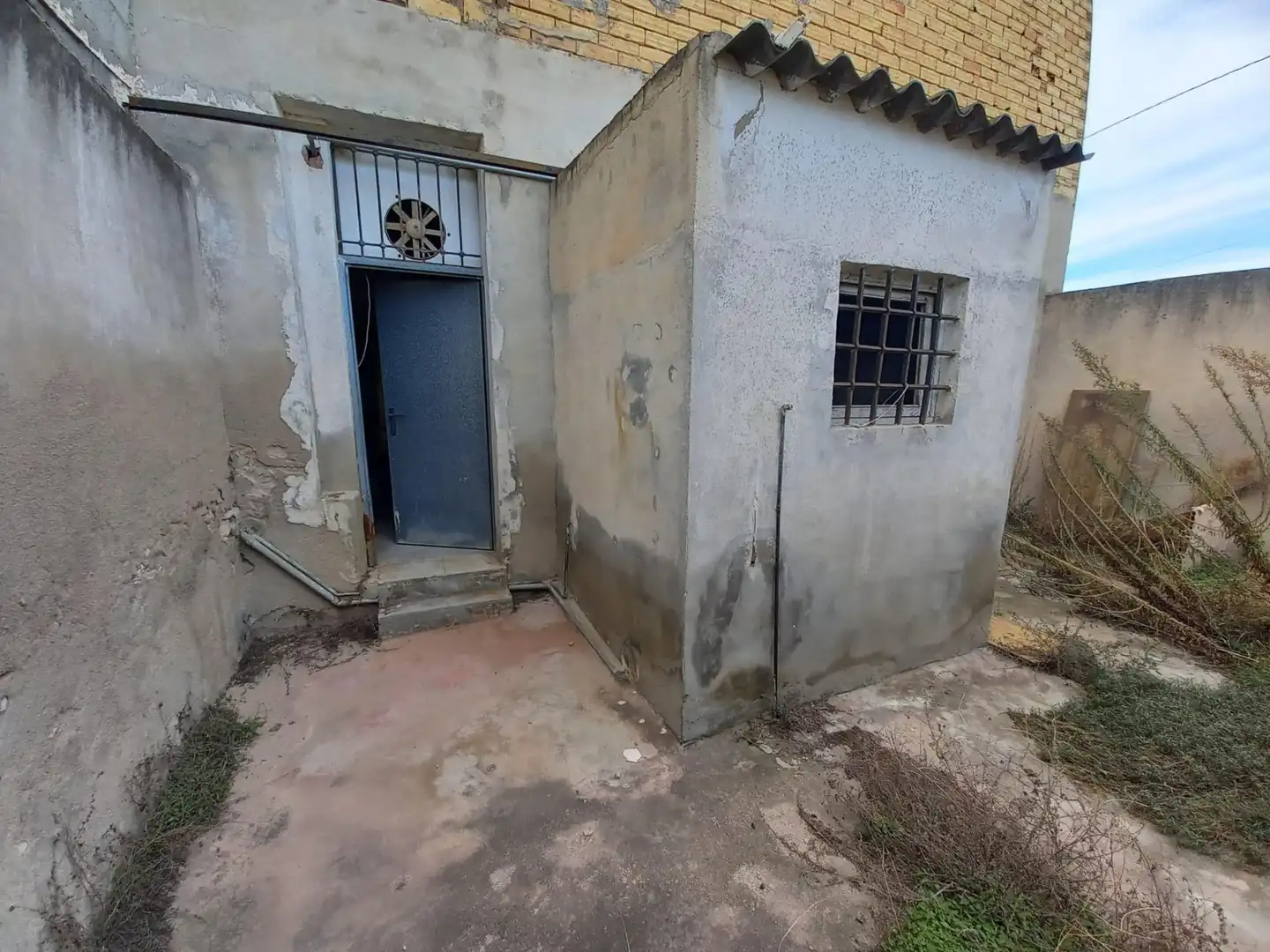 Nave industrial de alquiler en Algorós - El Derramador