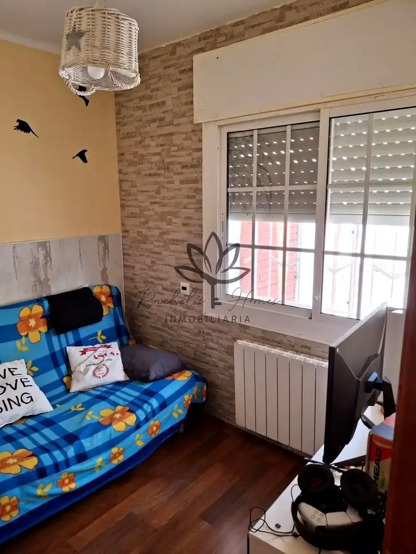 Schlafzimmer von Einfamilien-Reihenhaus zum Verkauf in Castelldefels mit Klimaanlage, Heizung und Privatgarten