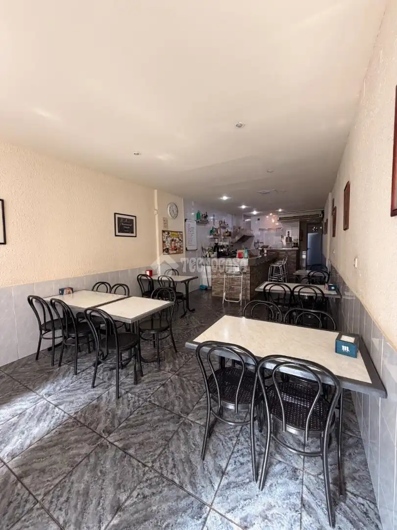 Casa bifamiliare con terrazza in vendita a Centre - Sant Oleguer, imagen 11