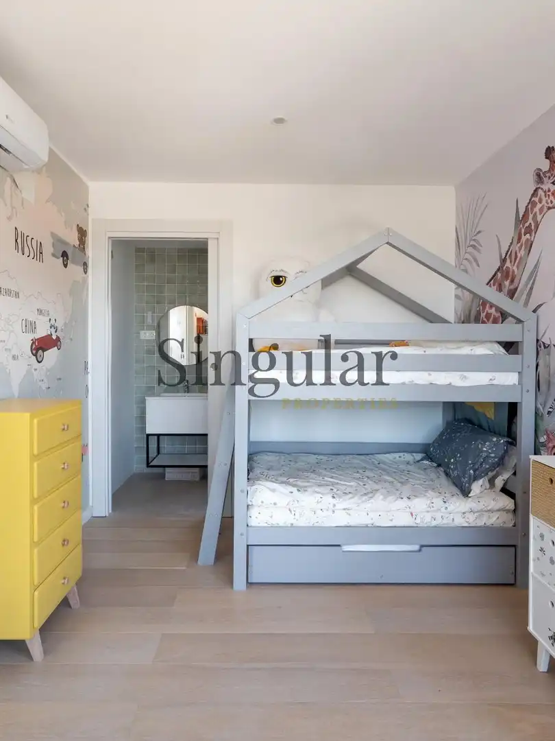 Dormitori de Casa o xalet en venda en Sant Cugat del Vallès amb Aire condicionat, Calefacció i Jardí privat