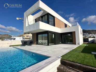 Casa con piscina en venta en CALLE DE NICARAGUA