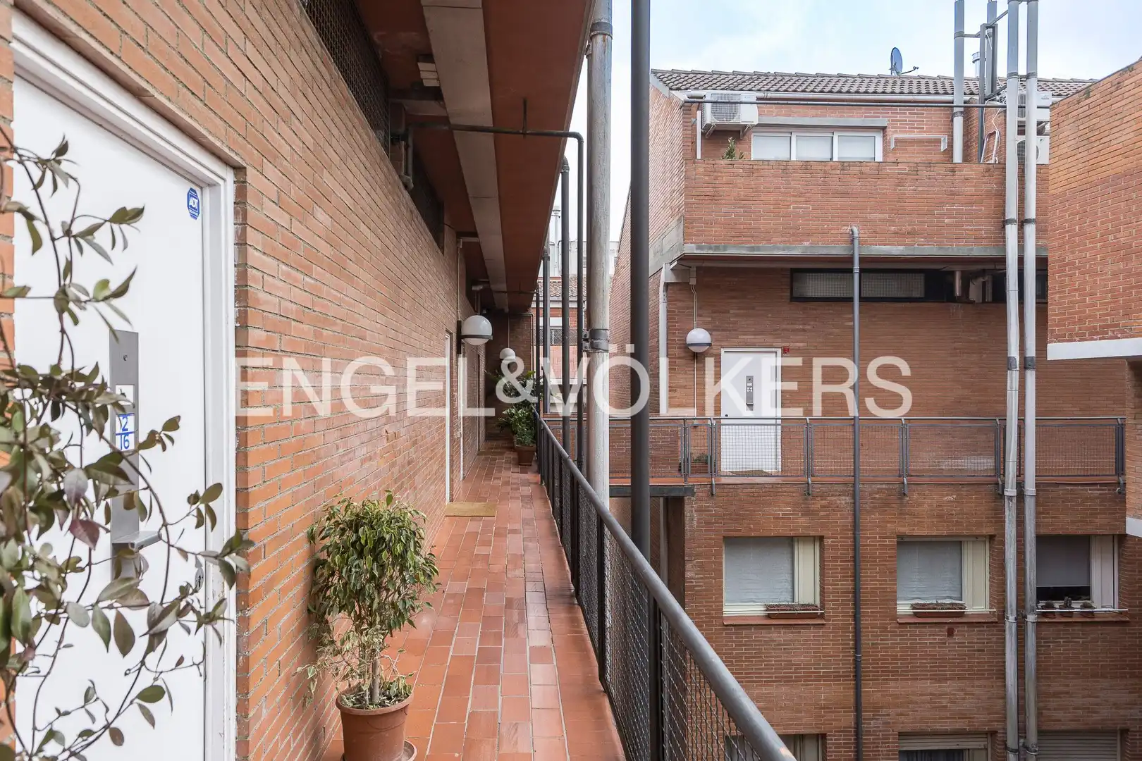 Terrasse von Maisonette zum Verkauf in Barcelona mit Heizung und Parkett