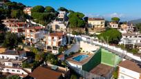 Vista exterior de Casa o xalet en venda en Alella amb Terrassa i Balcó