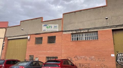 NAVE 1000 M2 APROX, EN VENTA
