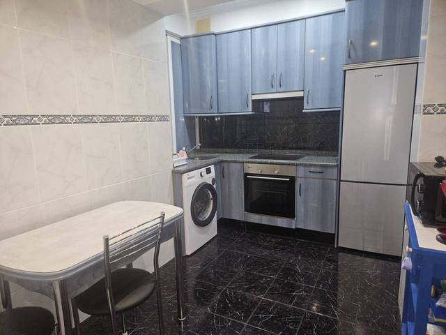 Piso en Venta en Calle PASEO COLON en Centro - Mendibil - Santiago