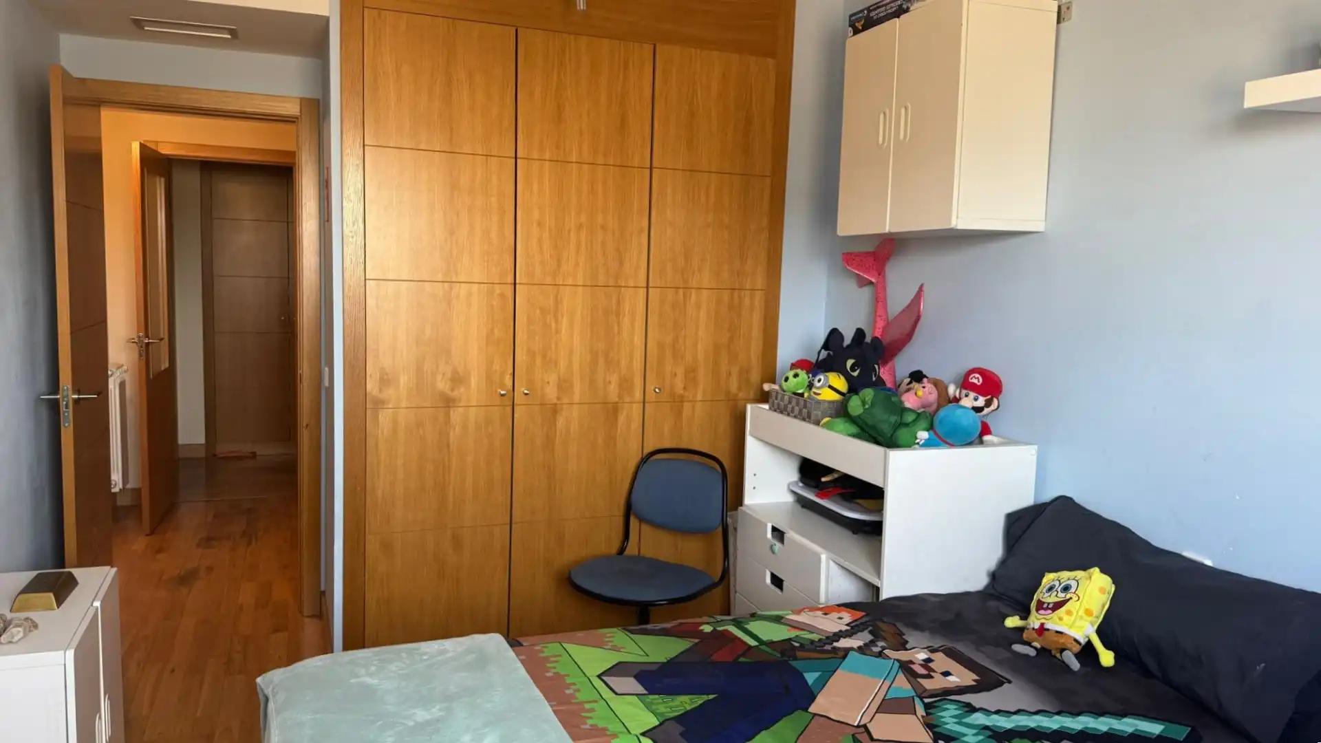 Bedroom of Flat for sale in Tres Cantos  with Heating, Parquet flooring and Terrace