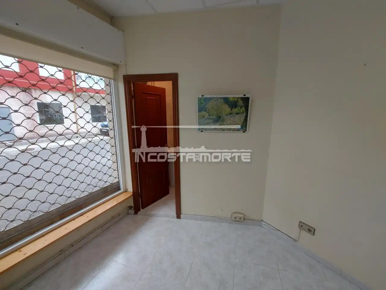 Office for rent in Carnota  with Storage room