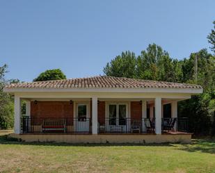 Außenansicht von Country house zum verkauf in Mahamud mit Heizung, Privatgarten und Terrasse